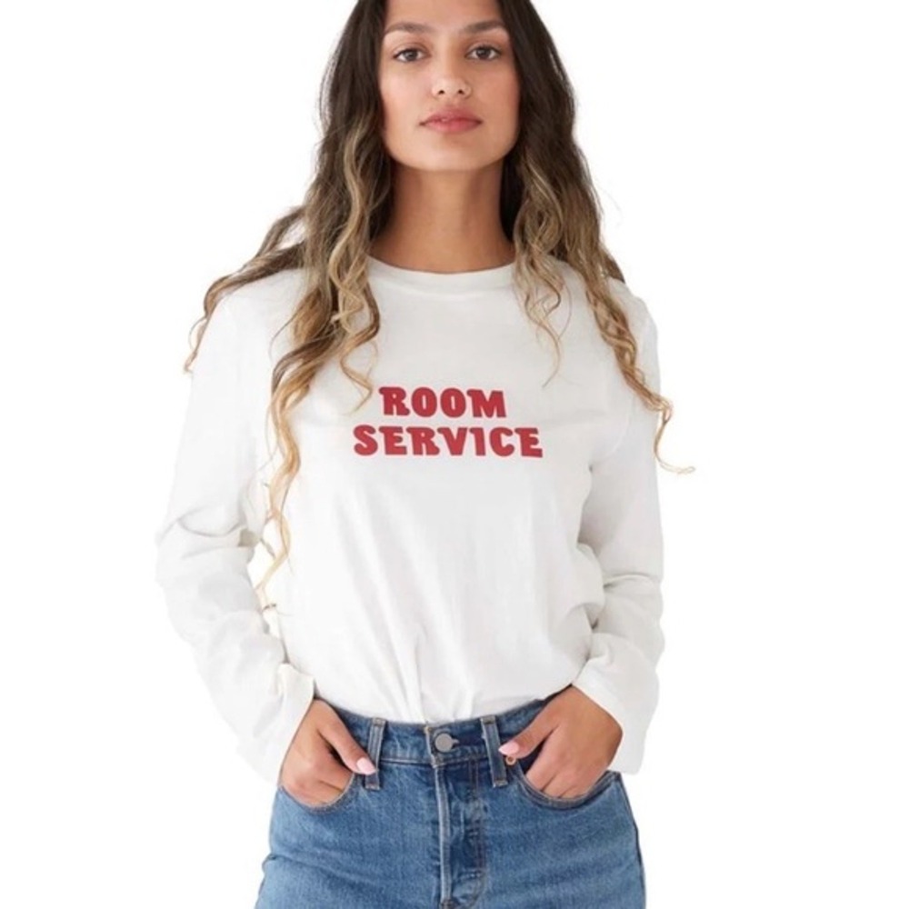 Bandō Room Service Graphic Long Sleeve Tee Cream Red NWT Size M